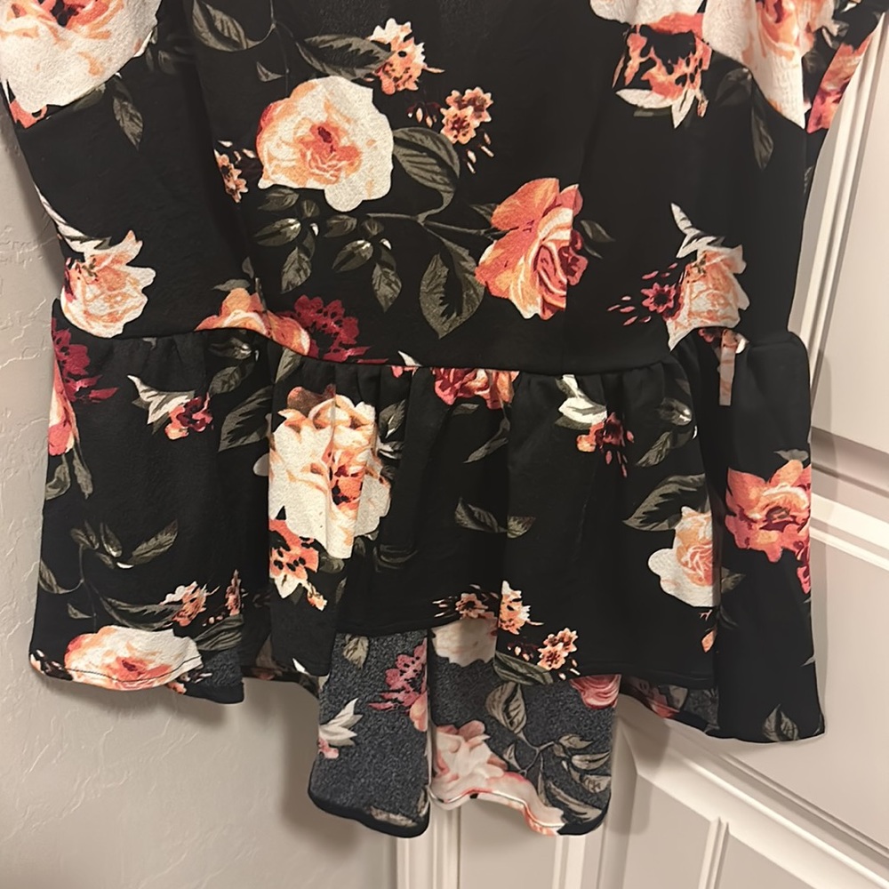Shein blouse - Picture 2 of 4